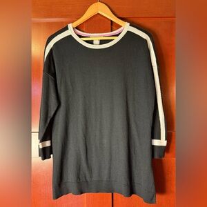 Isaac Mizrahi Black and Cream Fine Gauge Sweater With Stripe Detail Size Medium